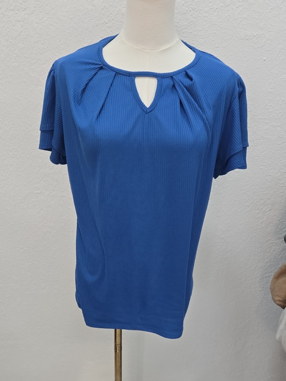 Wilde Blue Keyhole Pleat Short Sleeve Top